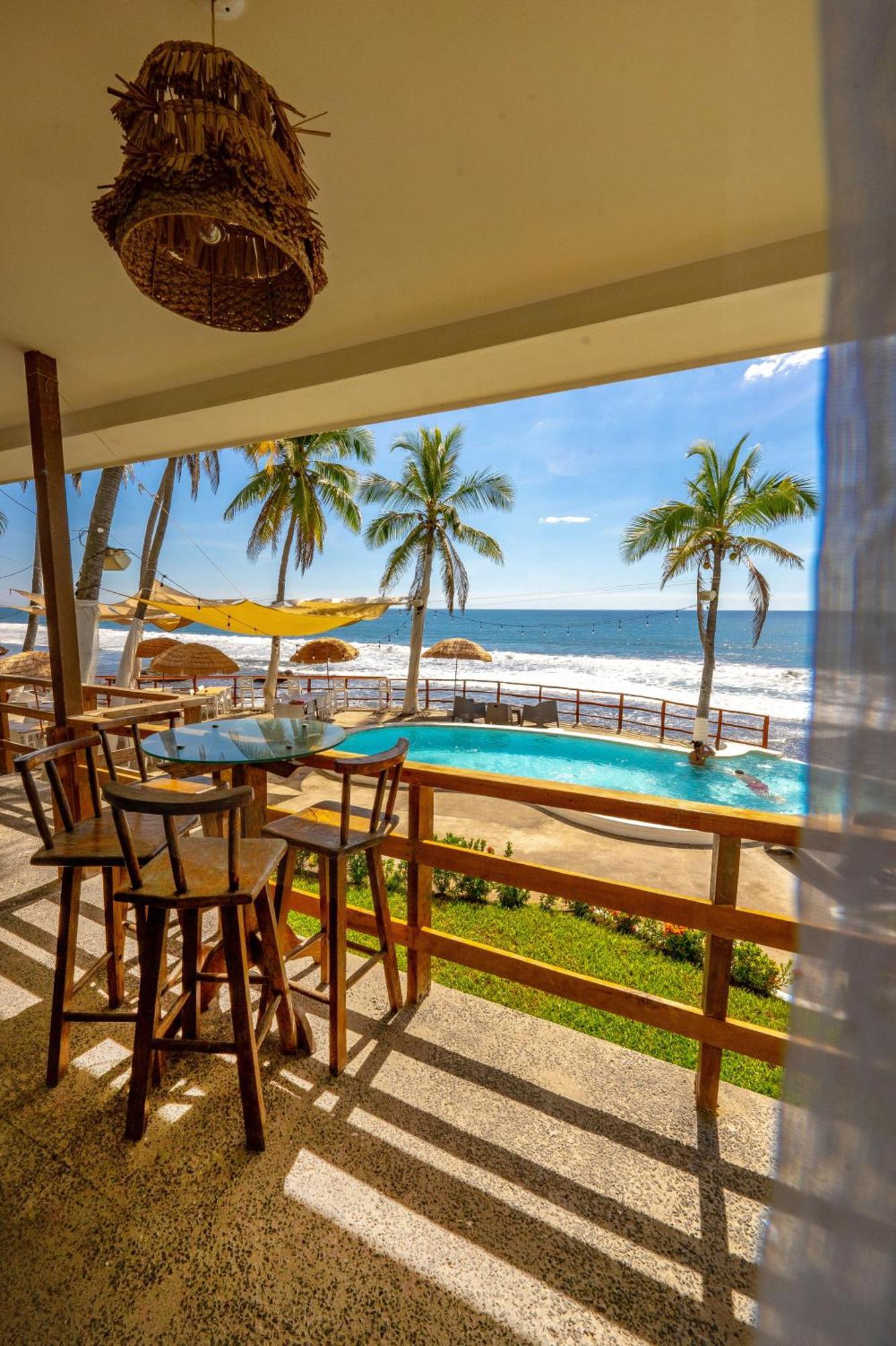 Reef On The Water Hotel Tamanique Exterior foto